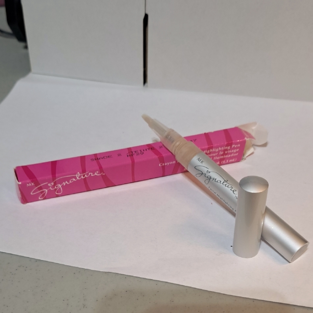 Signature Highlighter Pen SHADE 2